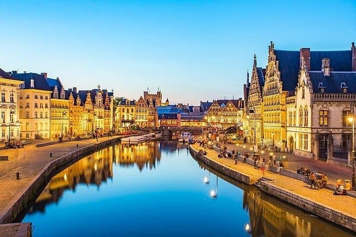 AudioGuide Ghent: Laughing Through the Medieval Center on a 90-Minute Walking Tour photo 2
