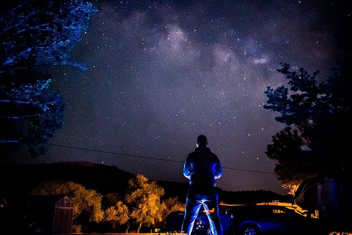 Joshua Tree Night Sky: Stargazing and UFO Tour with Night-Vision Binoculars photo 3