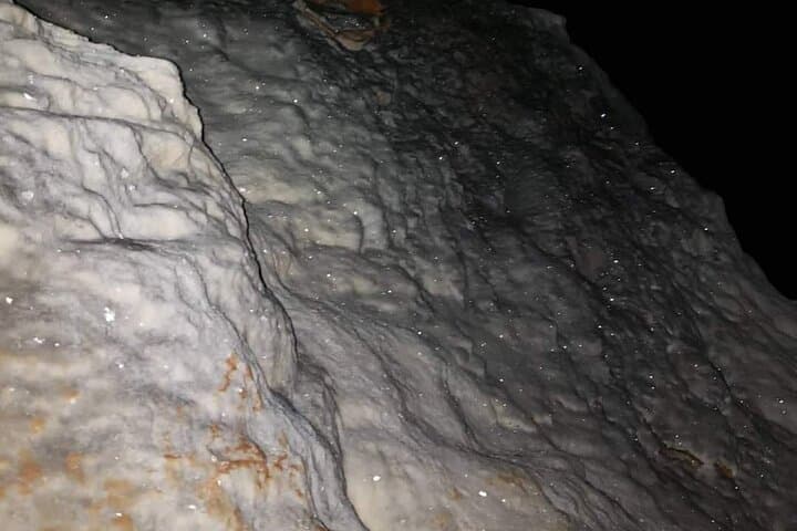 Crystal Cave Belize: Full-Day Cave Expedition to Mountain Cow Cave & Inland Blue Hole photo 5