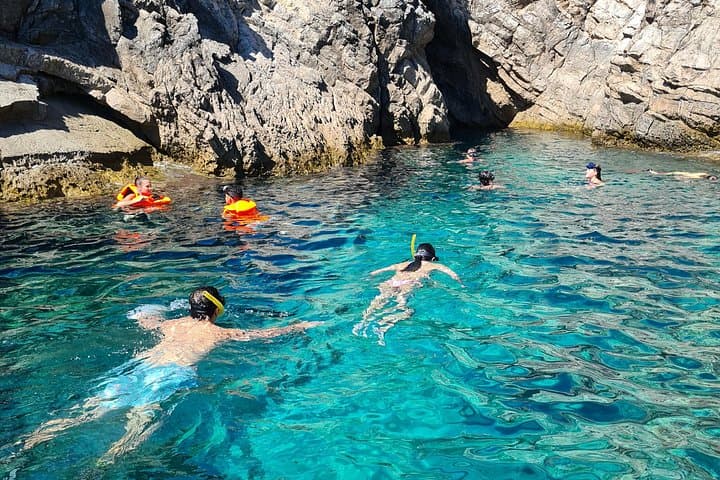 Dubrovnik Elaphiti Boat Tour — Blue Cave Snorkel, Šunj Beach & Old Town Panorama photo 3