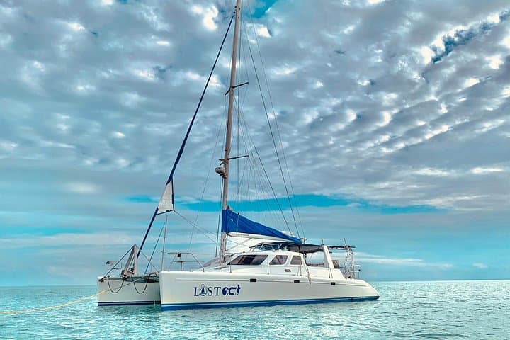 Private Half-Day Yacht Charter in Bonaire — Sail, Snorkel & Island Stop photo 3