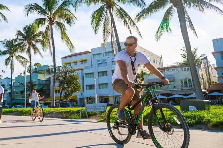 Miami Beach Art Deco Bike Tour: Hidden Gems, History & Scenic Coastal Ride photo 2
