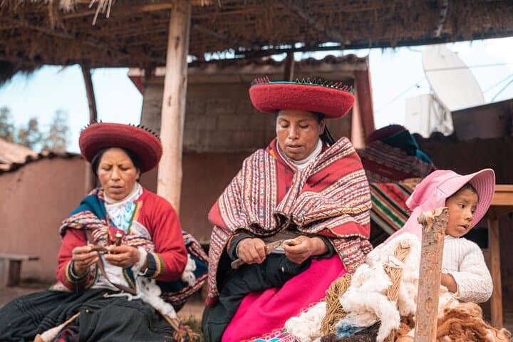 two-week-adventurous-peru-tour-machu-picchu-titicaca-palcoyo photo 3