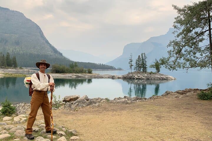 Banff Nature Walk: 2-Hour Guided Walk in Banff National Park photo 4