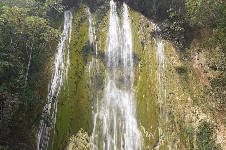 Horseback to El Limón Waterfall with Lunch from Las Terrenas