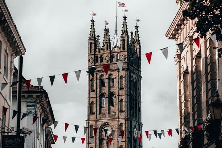 Warwick Hidden Gems Tour & Big Britain Quiz — Self-Guided 1-Day Pass photo 4