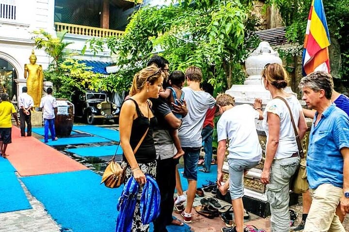 Panoramic Colombo City Tour: Shore Excursion Guide to Landmarks & Markets photo 2