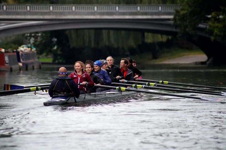 Rowing the River Cam: Coxed-Eight Experience in Cambridge photo 4