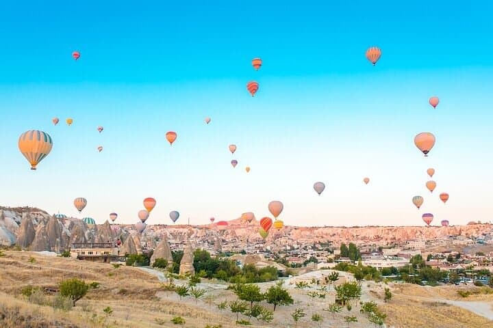 Cappadocia Sunrise Hot Air Balloon Ride — 1-Hour Flight Over Fairy Chimneys photo 3