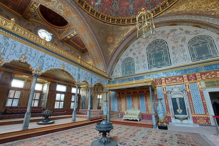 Istanbul Historical Peninsula: Hagia Sophia, Blue Mosque & Topkapı in a Day photo 4