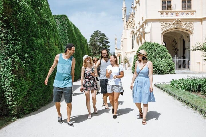 Prague to Budapest Day Tour: Lednice Palace, Bratislava & Győr Highlights