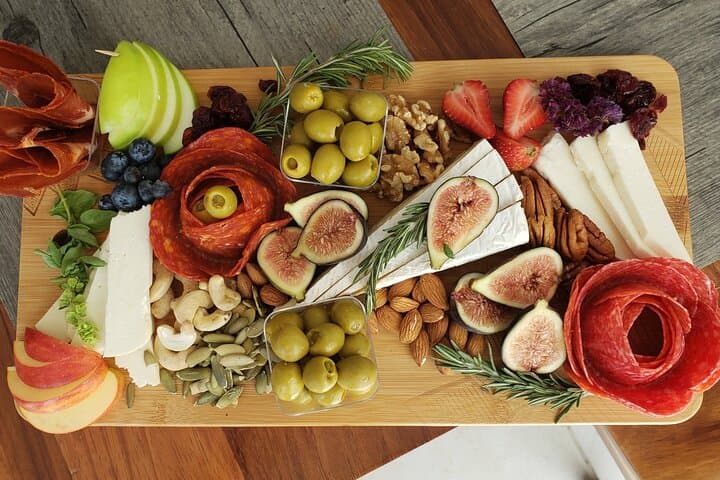 Luxury Beach Picnic in Playa del Carmen — Sunset Charcuterie & Wine photo 5