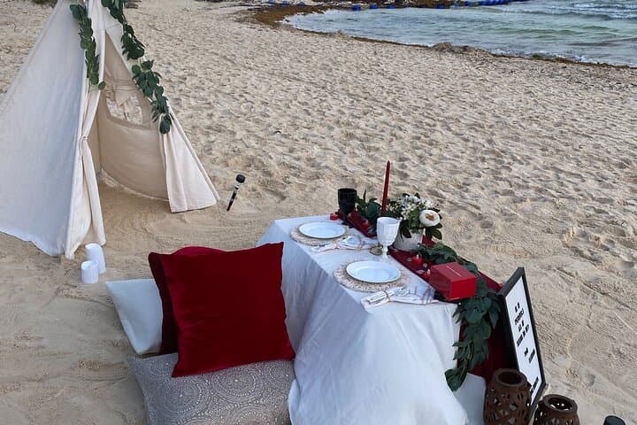 Luxury Beach Picnic in Playa del Carmen — Sunset Charcuterie & Wine photo 2