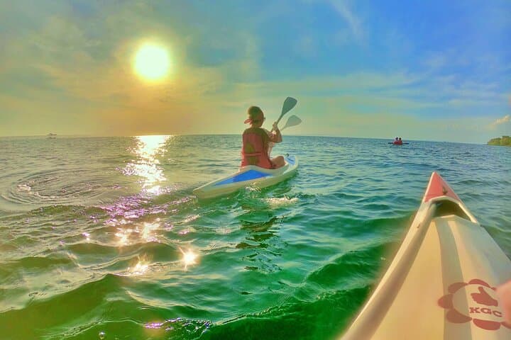 Private Half-Moon Bay Sea Kayak: Fingernail Island Sunset & Beachside Dinner in Phu Quoc photo 5