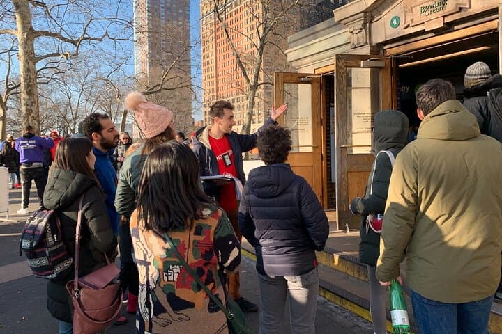 Discover Subway Secrets Under Lower Manhattan Private Guided Tour photo 6