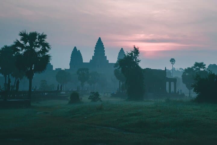 Angkor's Major Temples: Private Guided Day Tour from Siem Reap photo 5