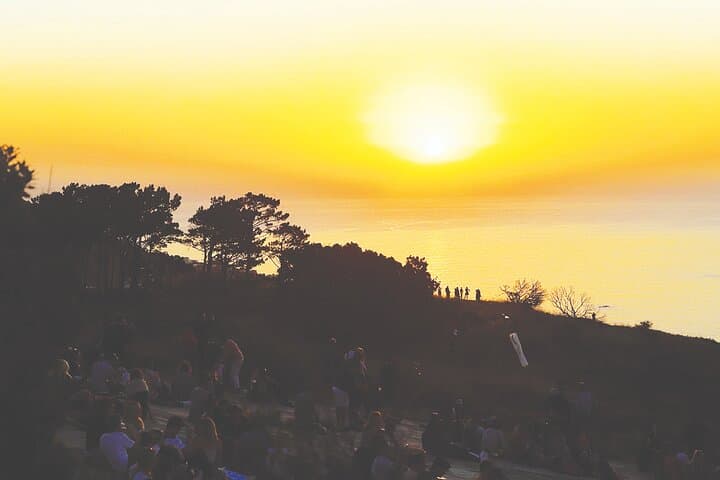 Cape Town Summer Sunset Bus Tour — Signal Hill Picnic & Atlantic Seaboard Views photo 5