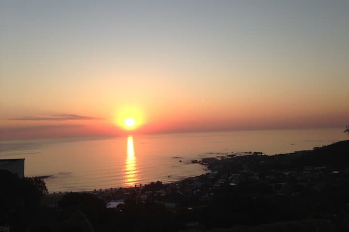 Cape Town Summer Sunset Bus Tour — Signal Hill Picnic & Atlantic Seaboard Views photo 6