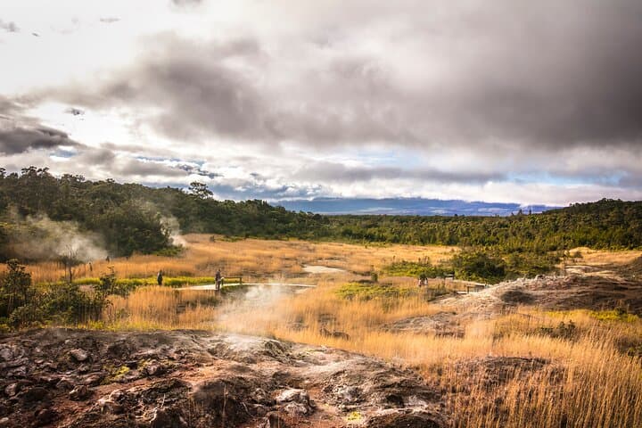 Exploring Kilauea: The Elite Volcano Hike from Hilo