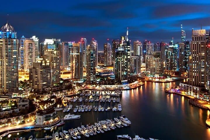 Dubai Marina Luxury Yacht Tour: Breakfast and Sightseeing Cruise photo 4