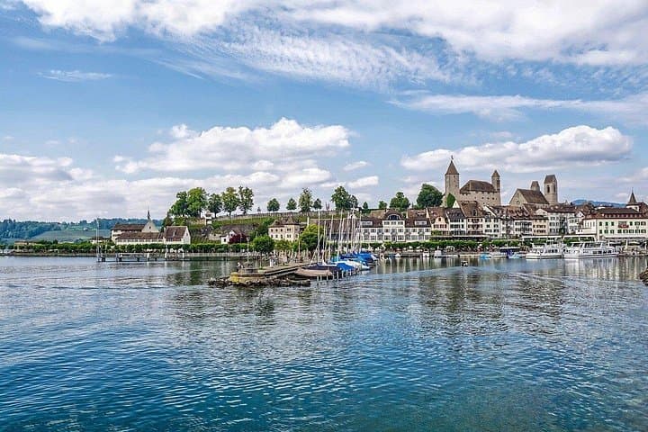 Private Half-Day Tour to Rapperswil from Zurich — Lakefront History & Rose Gardens photo 3