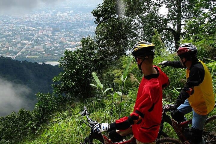 Doi Suthep Beginner Downhill Mountain Biking: Scenic 1,200m Descent to Huay Tung Tao photo 4