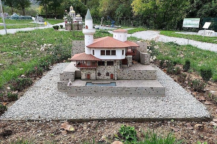 Stroll Through Mini Bulgaria: E-Guide and Park Entrance near Veliko Tarnovo photo 4