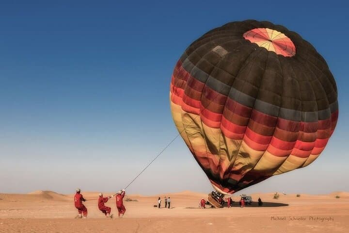 Sunrise Hot Air Balloon Over the Dubai Desert photo 6
