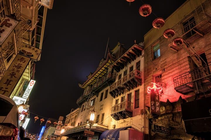 San Francisco Haunted Pub Crawl — Spirits of the Barbary Coast Tour photo 4