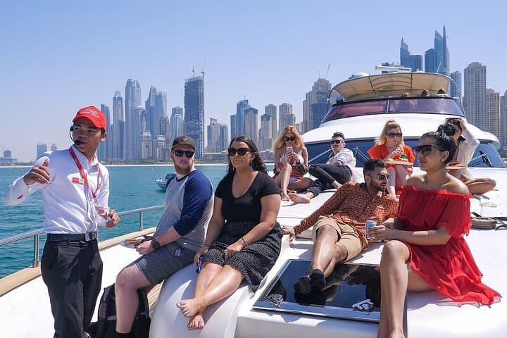 Dubai Marina Luxury Yacht Cruise: Breakfast & BBQ Skyline Experience