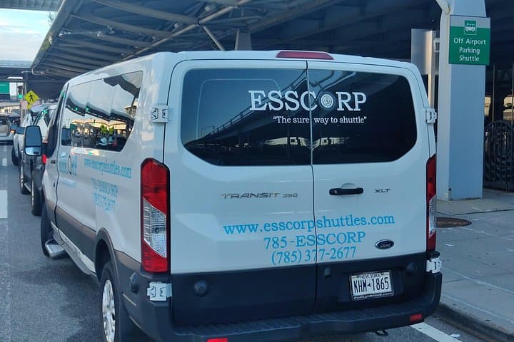 NYC Private Airport Shuttle: Reliable Car Service from JFK, LGA & EWR photo 3