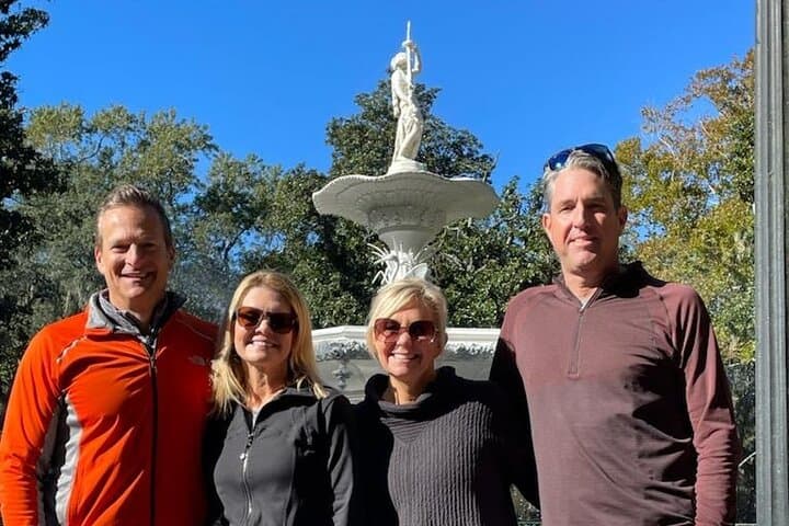Savannah E-Bike Tour: 90-Minute Riverfront, Squares & Historic Architecture Ride photo 6
