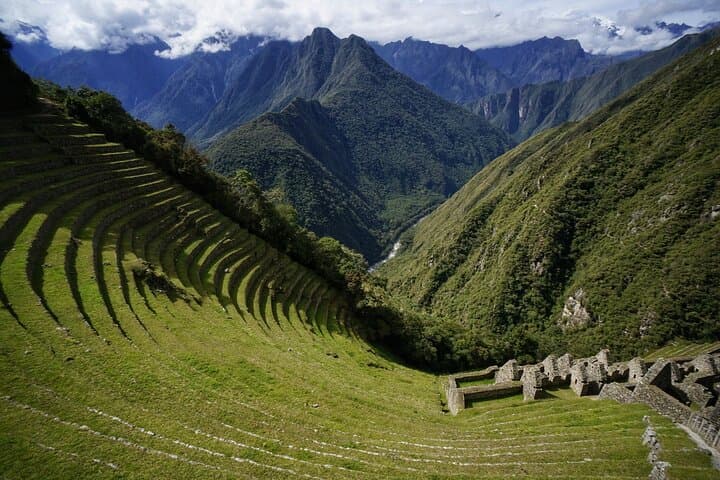 Short Inca Trail: 2-Day Trek to Machu Picchu via Wiñay Wayna photo 6