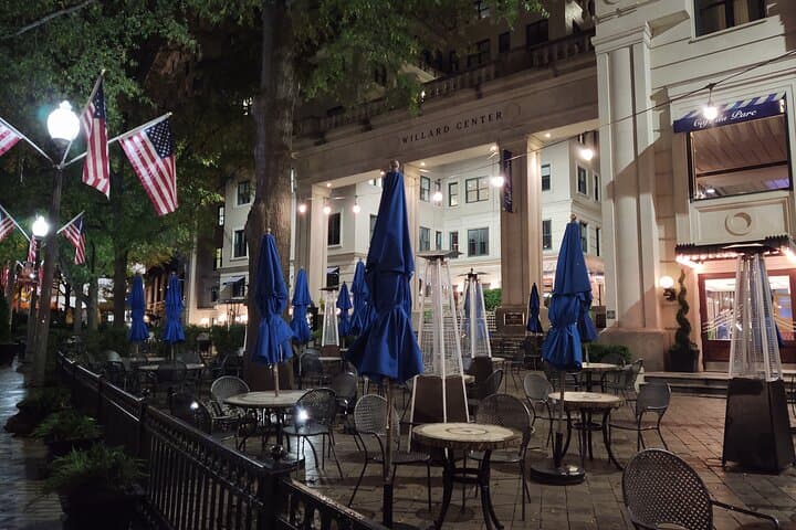 Haunted Pub Crawl in Washington DC: Ghosts, Boos & Booze Night Tour photo 6