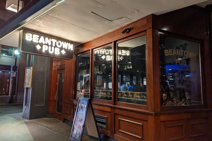 Boston Haunted Pub Crawl: Ghosts, JFK Speeches & Historic Pubs photo 2