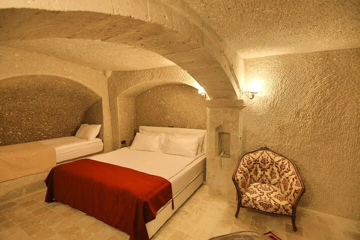 Cappadocia Hot Air Balloon & 2-Day Cave Hotel Tour from Göreme photo 6