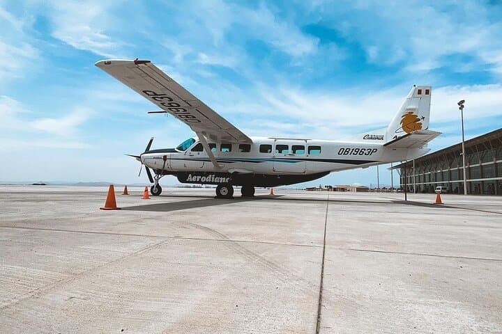 Private Tour: Nazca Lines Overflight, Huacachina Sandboarding & Pisco Tasting photo 2