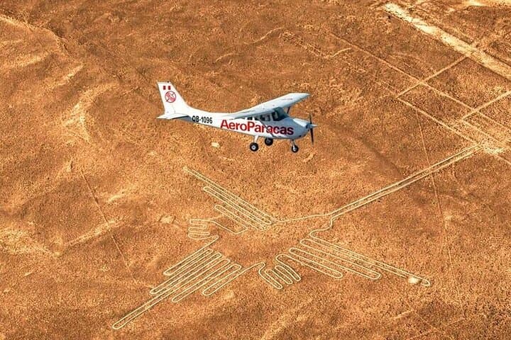 Private Tour: Nazca Lines Overflight, Huacachina Sandboarding & Pisco Tasting photo 4