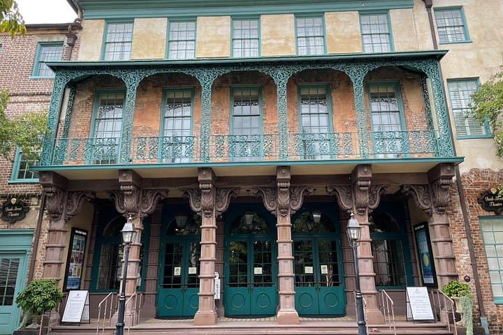 300 Years of War and Peacetime in Charleston: Self-Guided Audio Walking Tour photo 2