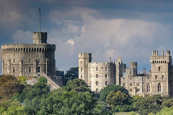 Windsor to Eton Self-Guided Audio Tour: 1,000 Years of Royal History photo 1