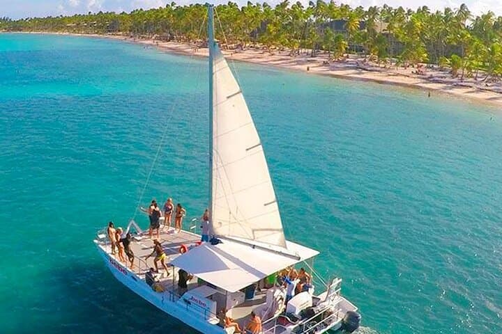 Sunset and Sunrise Boat Parties in Punta Cana's Uvero Alto photo 2
