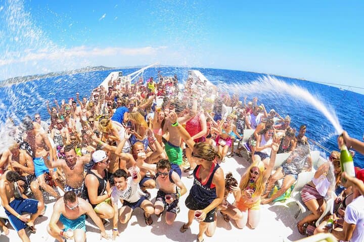 Sunset and Sunrise Boat Parties in Punta Cana's Uvero Alto photo 5