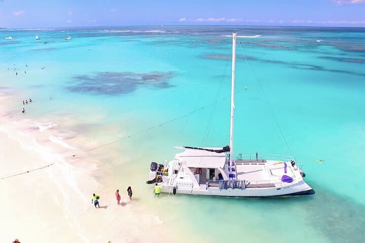 Sunset and Sunrise Boat Parties in Punta Cana's Uvero Alto photo 6