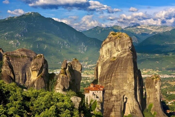 4-Day Spanish Tour: Epidaurus, Mycenae, Olympia, Delphi & Meteora — Classic Greece Circuit