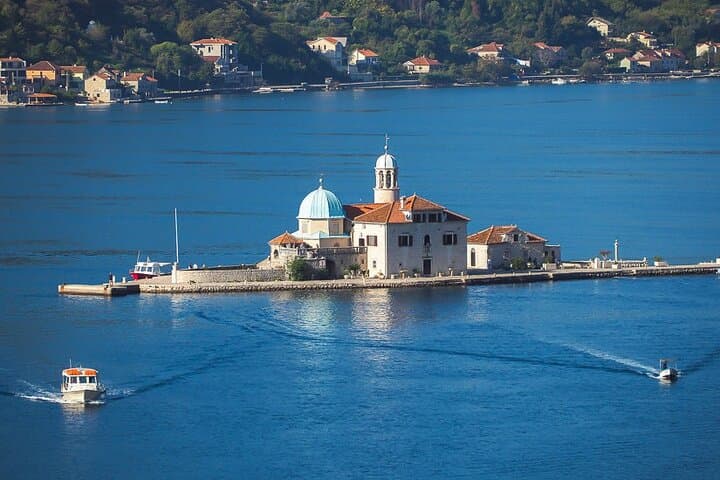 Full-Day Private Tour from Dubrovnik: Montenegro, Mostar, Split & Sarajevo photo 6