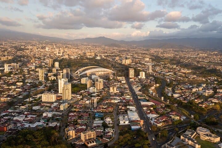 San José Guided Walking Tour: Architecture, Culture, Food & History
