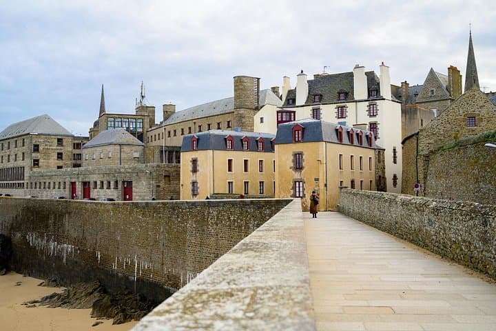 Mont-Saint-Michel & Saint-Malo: 3-Day Coastal Heritage Adventure from Paris photo 4