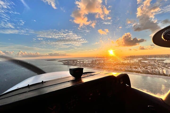Miami Beach Sunset Flight: 45-Minute Scenic Tour Over Skyline & Keys