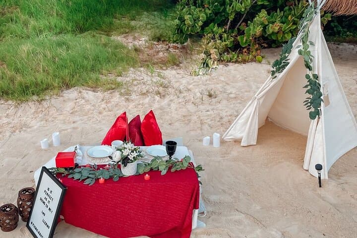 Luxury Beach Picnic in Playa del Carmen — Sunset Charcuterie & Wine photo 6
