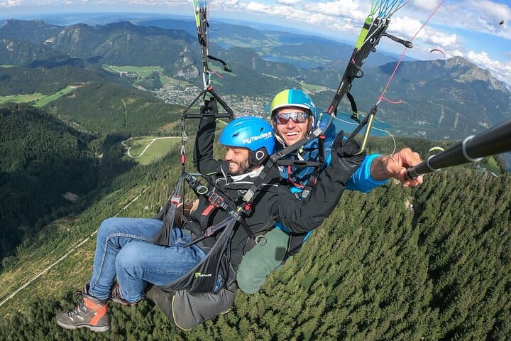 Soar Over Wolfgangsee: Tandem Paragliding from Zwölferhorn, St. Gilgen photo 4